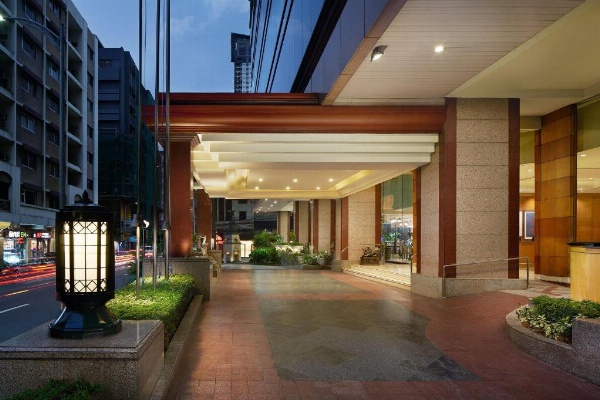 Sheraton Manila Bay image 2